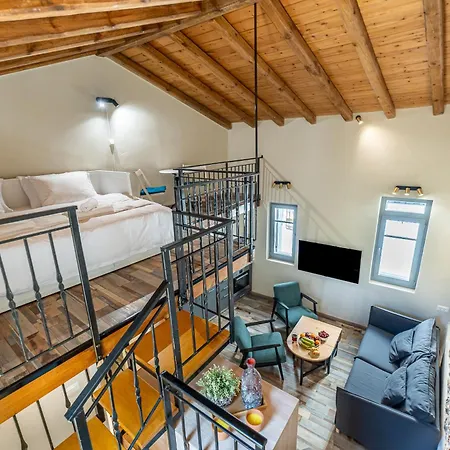 Amy's Little Gem * La Canea